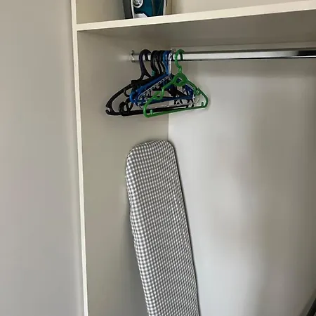 Appartement House в центрі з бомбосховищем і критим приватним паркінгом