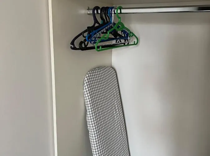 Appartement House в центрі з бомбосховищем і критим приватним паркінгом